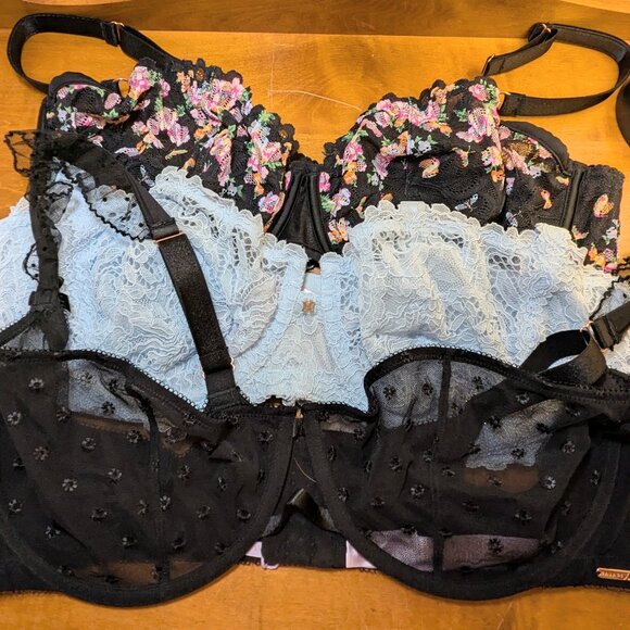 3 bra bundle Savage x Fenty 40DD NWT unlined lace - Picture 1 of 8